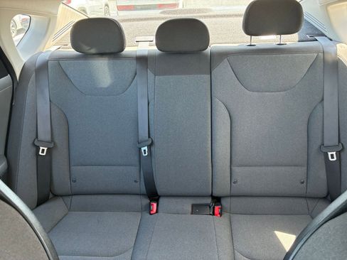 Used 2025 Kia K4 LXS image 37