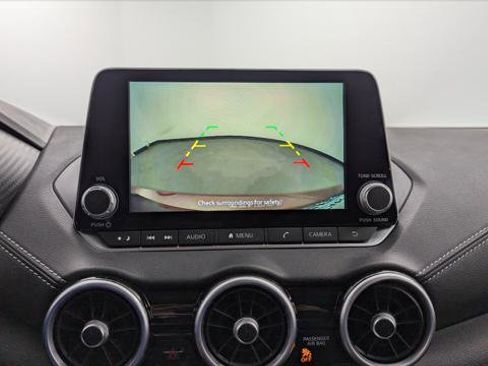 Used 2025 Nissan Sentra SV image 30