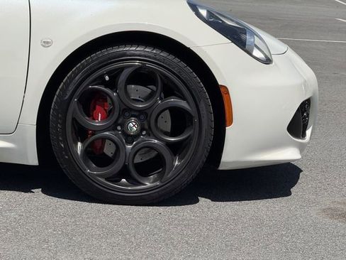 Used 2016 Alfa Romeo 4C Coupe w/ Coupe Track Package 1 RWD image 37