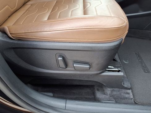 Used 2021 Kia Telluride SX w/ SX Prestige Package image 12