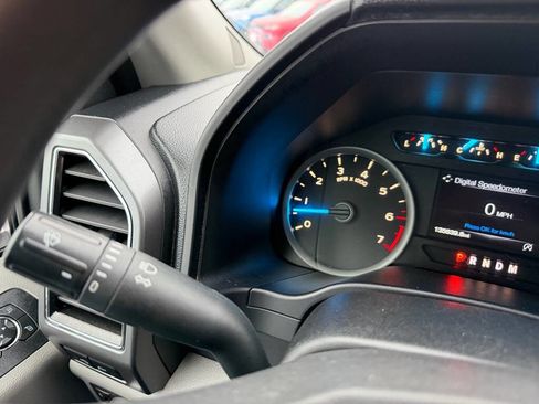 Used 2017 Ford F150 XLT w/ XTR Package image 24