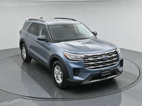 New 2026 Ford Explorer Active RWD image 38