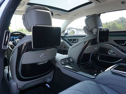 Certified 2023 Mercedes-Benz Maybach S 680 4MATIC image 45