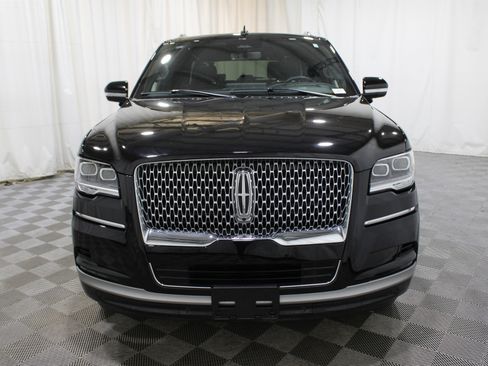 Certified 2024 Lincoln Navigator L Reserve image 42