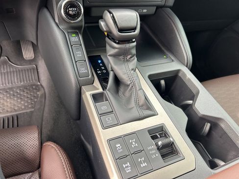 Used 2025 Toyota Land Cruiser image 11