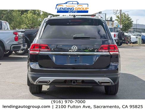 Used 2019 Volkswagen Atlas SE w/ Towing Package FWD image 3