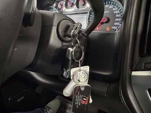 Used 2017 GMC Sierra 1500 SLT w/ SLT Premium Package image 29