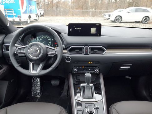 New 2025 MAZDA CX-5 Signature image 15
