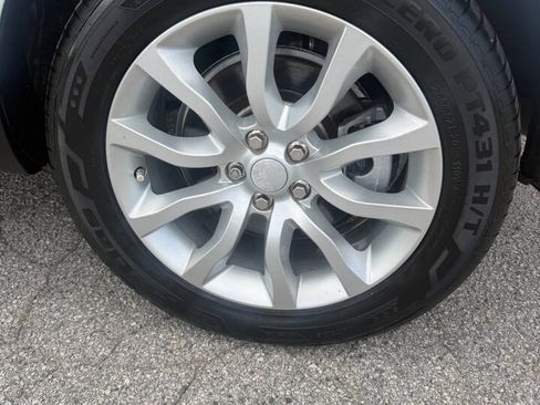 Used 2016 Land Rover Range Rover Sport HSE AWD/4WD image 13