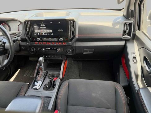 Used 2025 Nissan Frontier PRO-4X w/ Pro Convenience Package AWD/4WD image 13