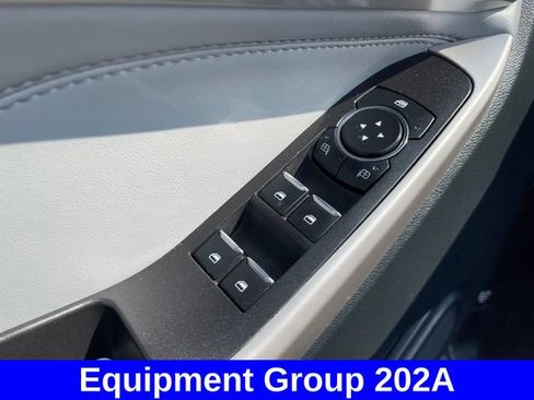 Used 2024 Ford Explorer XLT w/ Equipment Group 202A AWD/4WD image 11