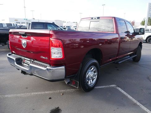 Used 2024 RAM 2500 Tradesman w/ Chrome Appearance Group image 24
