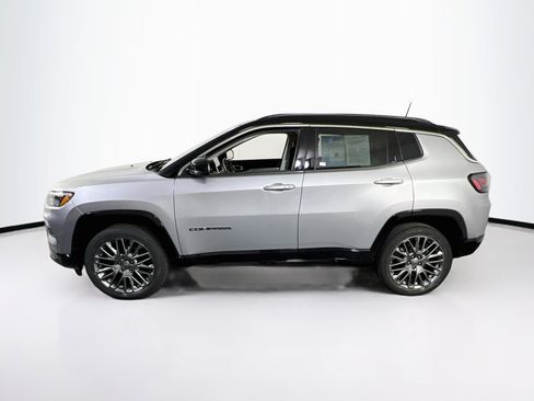 Used 2022 Jeep Compass Limited w/ Elite Group AWD/4WD image 8