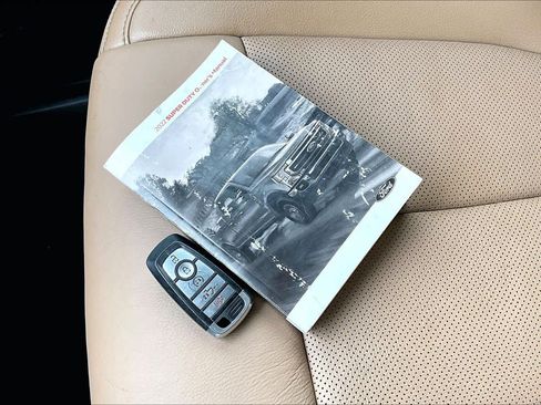 Used 2022 Ford F250 Lariat w/ Tremor Off-Road Package image 17