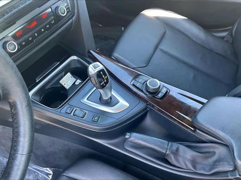 Used 2015 BMW 328i xDrive Sedan AWD/4WD image 16