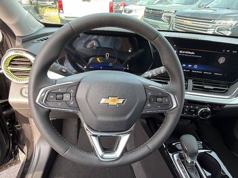 New 2026 Chevrolet Trax LT w/ Driver Confidence Package FWD image 20