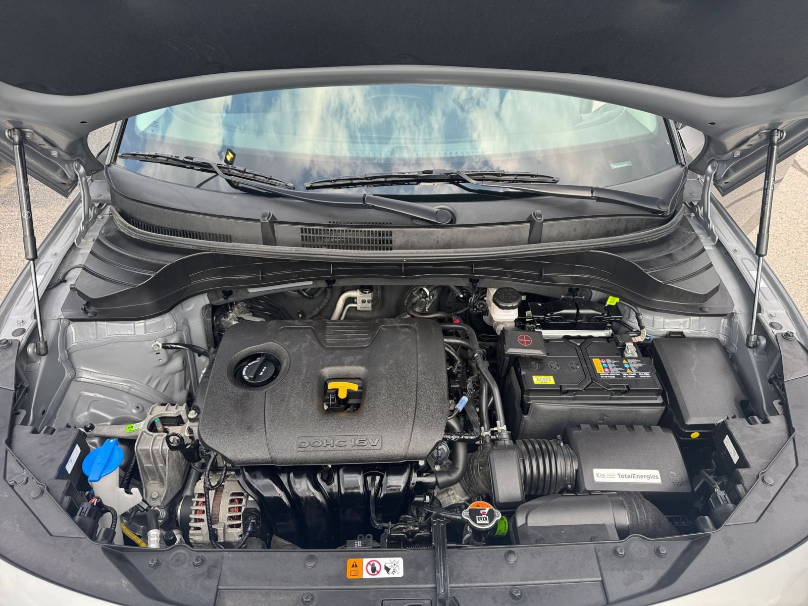 Used 2025 Kia Soul LX w/ LX Technology Package FWD image 29
