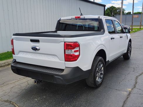 Used 2022 Ford Maverick XLT FWD image 2