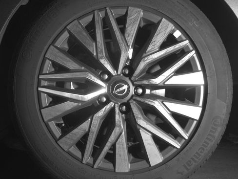 Used 2025 Nissan Altima 2.5 SV image 12