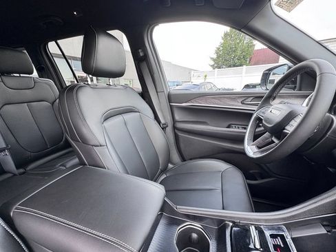 New 2026 Jeep Grand Cherokee L Limited AWD/4WD image 20