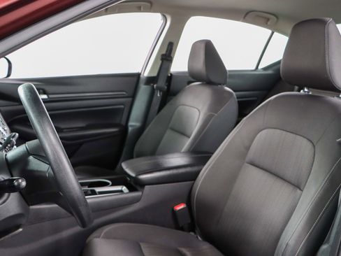 Used 2024 Nissan Altima 2.5 SV image 23