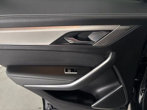 Used 2026 Jaguar F-PACE R-Dynamic S image 27