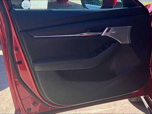 New 2026 MAZDA MAZDA3 2.5 S Hatchback w/ Premium Pkg FWD image 27