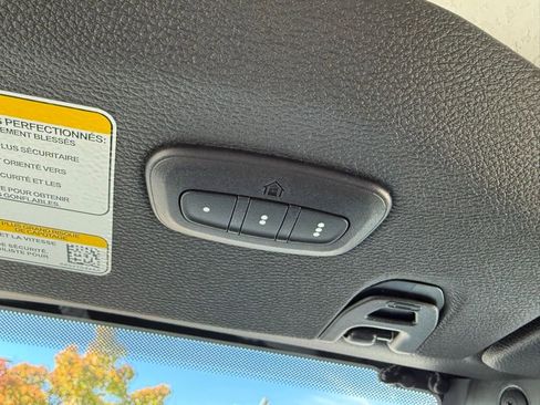 New 2025 Jeep Gladiator Sport image 26