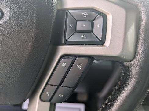 Used 2018 Ford F150 Lariat w/ Equipment Group 502A Luxury image 20