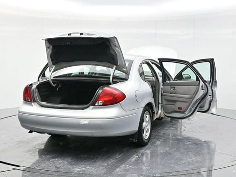 Used 2002 Ford Taurus SE image 49