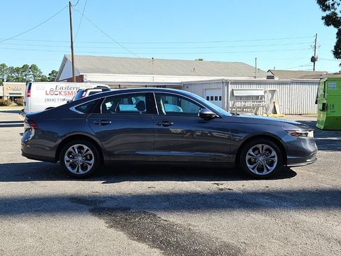 Used 2024 Honda Accord EX image 8