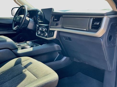 Used 2023 Ford Expedition Max XLT RWD image 31