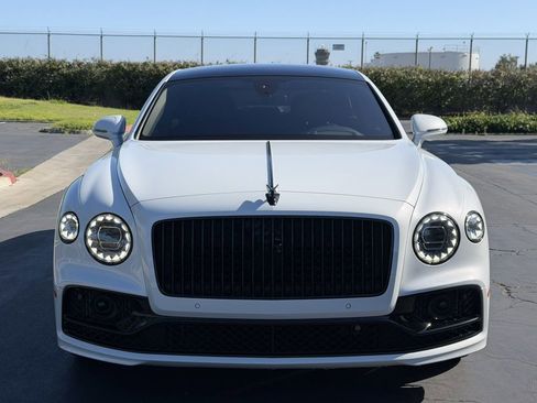 Used 2023 Bentley Flying Spur W12 AWD/4WD image 12