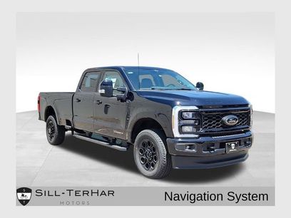 New 2025 Ford F350 Lariat w/ Black Appearance Package