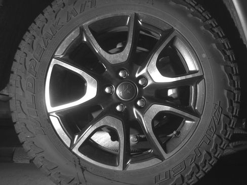 Used 2025 Jeep Compass Trailhawk image 15