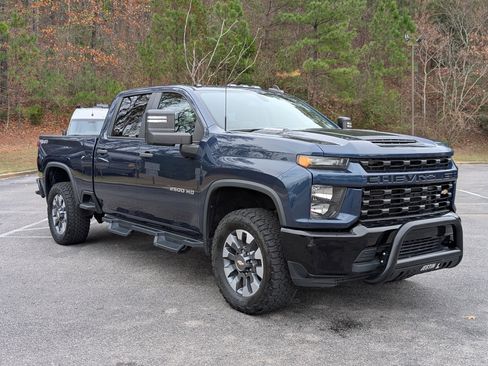 Used 2021 Chevrolet Silverado 2500 Custom w/ Custom Value Package image 11