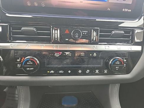 New 2026 Nissan Pathfinder Platinum image 19