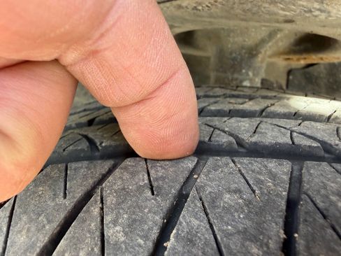 Used 2006 Chrysler Town & Country Touring image 17