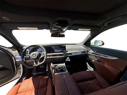 New 2025 BMW 760i xDrive image 19