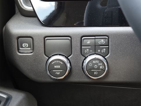 New 2026 GMC Sierra 1500 SLT w/ SLT Premium Package RWD image 32
