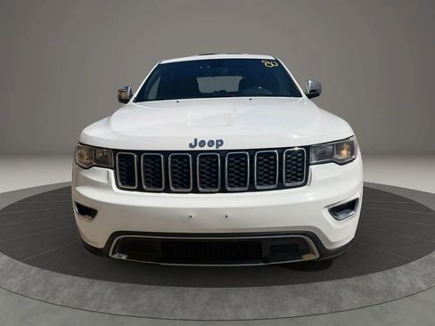 Used 2018 Jeep Grand Cherokee Limited AWD/4WD image 2