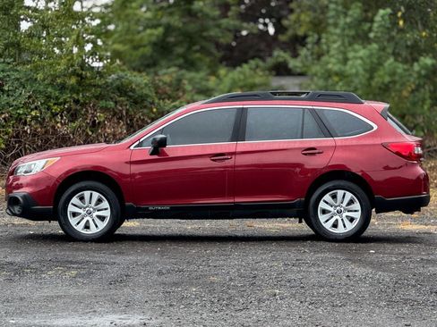 Used 2017 Subaru Outback 2.5i AWD/4WD image 4