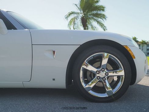 Used 2007 Pontiac Solstice Convertible w/ Premium Package image 40