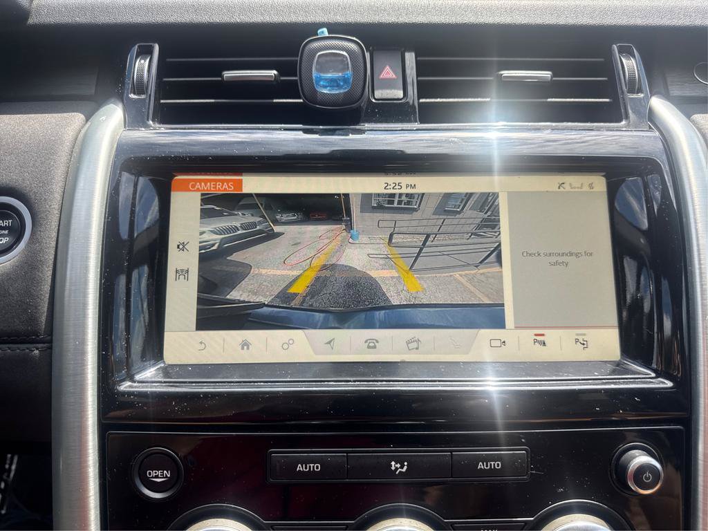 Used 2019 Land Rover Discovery HSE AWD/4WD image 18