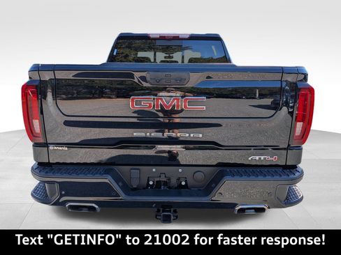 Used 2024 GMC Sierra 1500 AT4 w/ Technology Package image 5