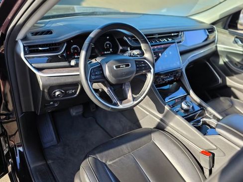 Used 2022 Jeep Grand Cherokee L Limited AWD/4WD image 23