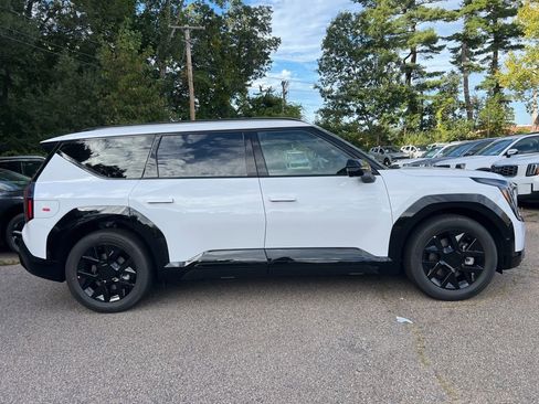 New 2026 Kia EV9 Land w/ Nightfall Edition Package AWD/4WD image 4