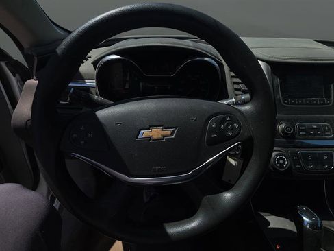 Used 2016 Chevrolet Impala LS FWD image 13