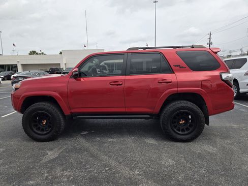 Used 2024 Toyota 4Runner TRD Off-Road Premium w/ Off Road Premium Plus Package AWD/4WD image 5