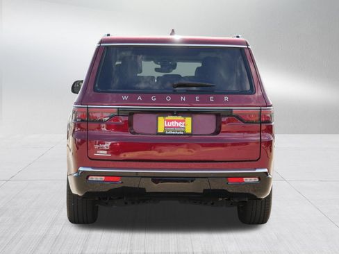 Certified 2023 Jeep Wagoneer 4WD w/ Premium Group I image 6